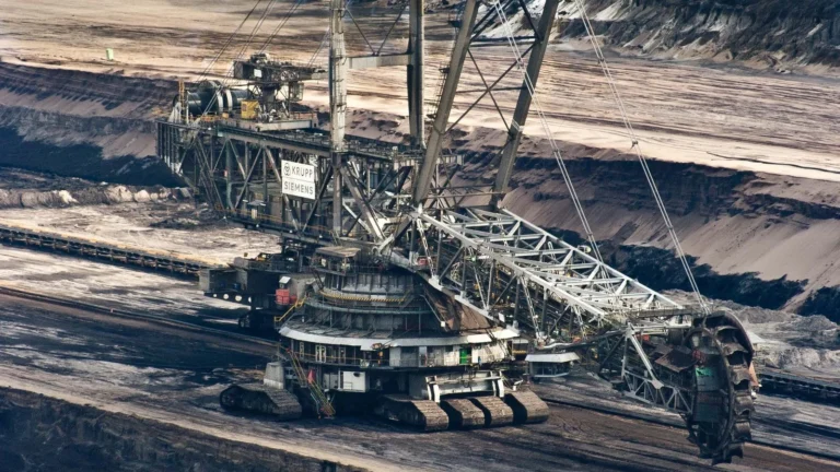 Enerji Projelerinde Kamulaştırma ve İrtifak Hakkı Nasıl Kurulur?